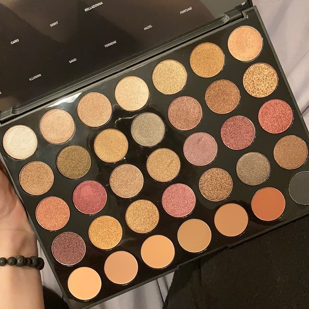 Morphe Fall into Frost 35F